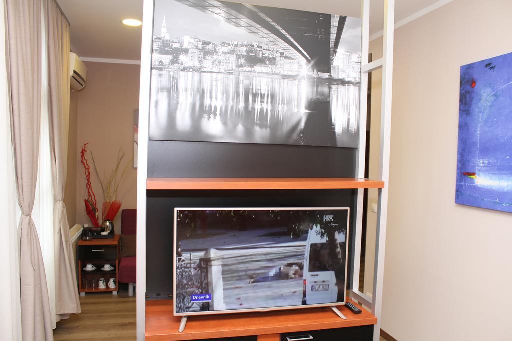 Gala Luxury Suites ベオグラード 部屋 写真